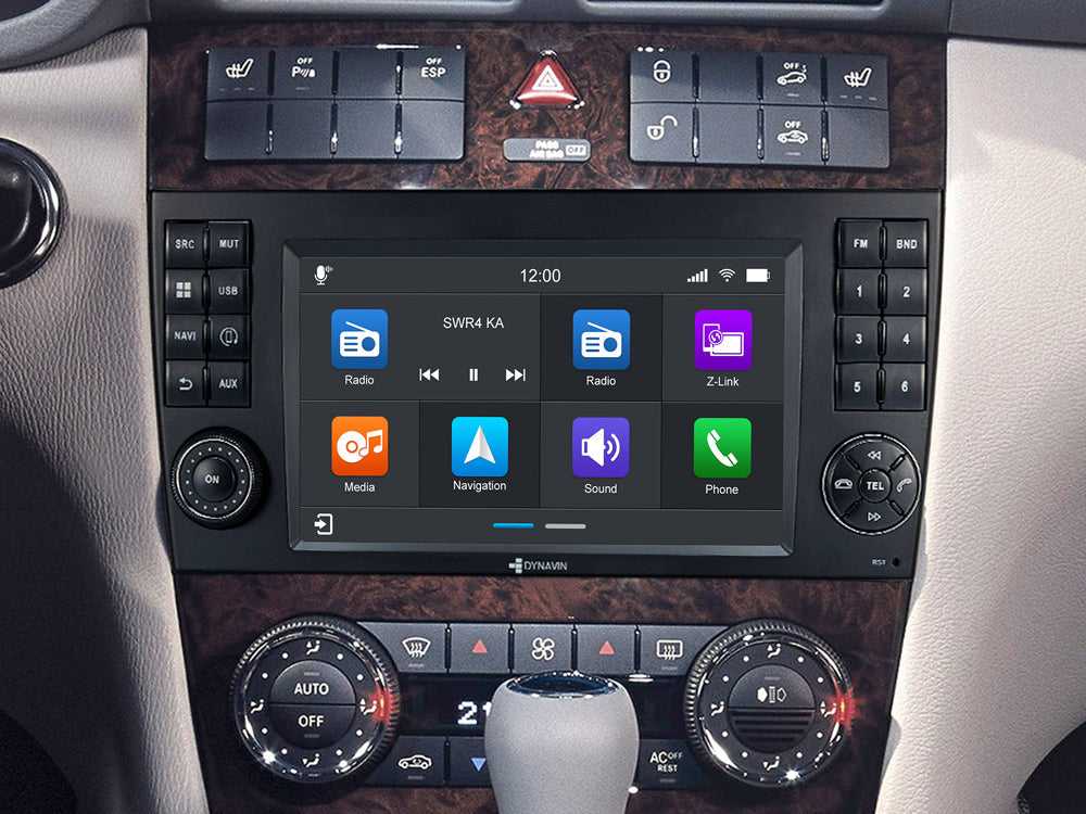 Dynavin, Dynavin 8 Pro Radio Navigation Mercedes C-Class W203 w/ Standard Audio (04-07) 7" Touchscreen Android Auto / Apple Carplay